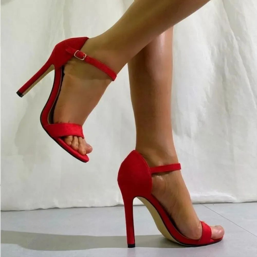 BRAND NEW QUPID ADJUSTABLE BUCKLE ANKLE STRAP OPEN TOE HIGH HEEL OPEN TOE SANDAL